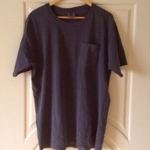 Plain men's tee shirt